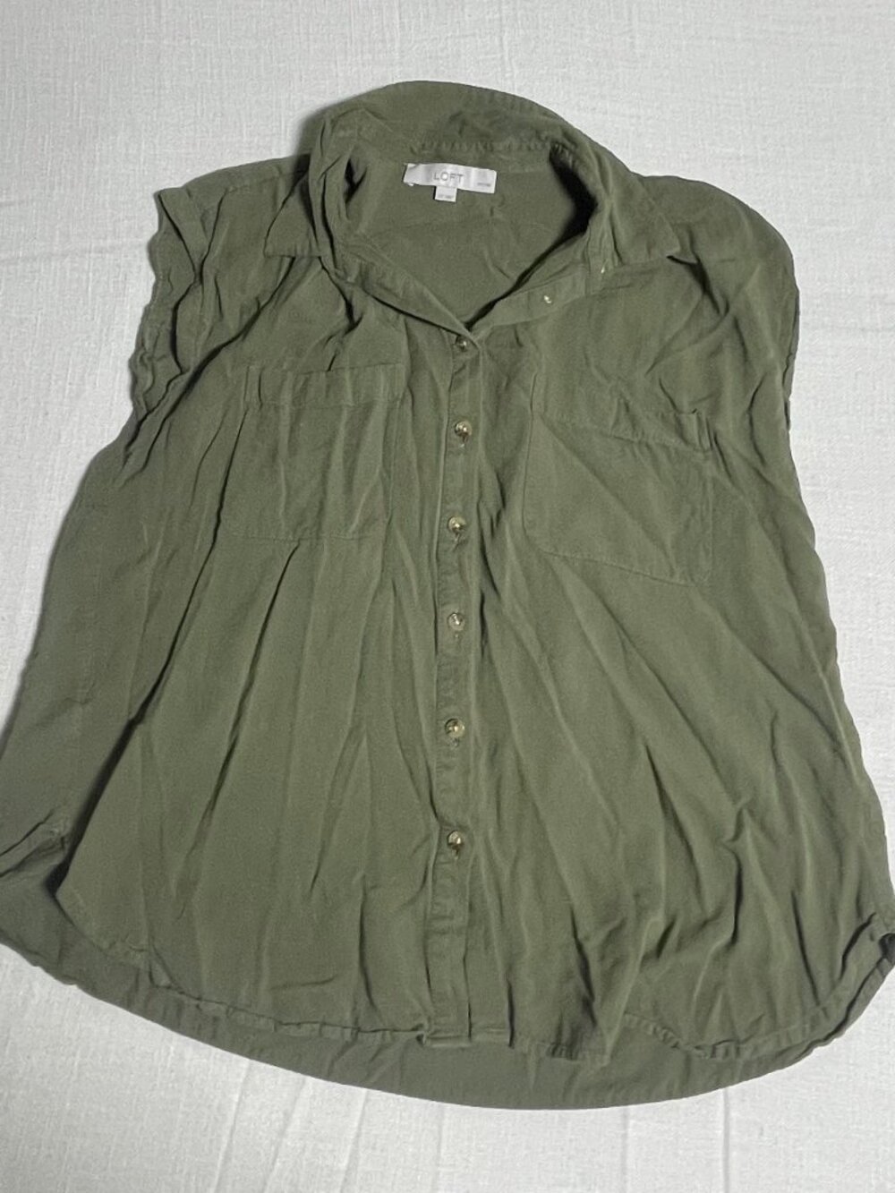 Womens Ann Taylor Loft Green Sleeveless Button Up Shirt (Size LP)